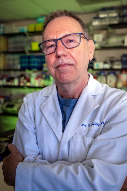 head shot of Glenn Telling