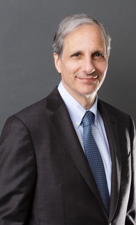 Photo of Robert Darnell, Ph.D. FY17 Research Program Award (R35) recipient