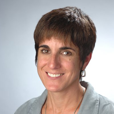 photo of Sandra Hewett