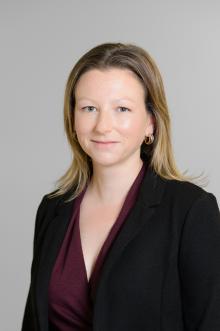 Kari Johnson headshot